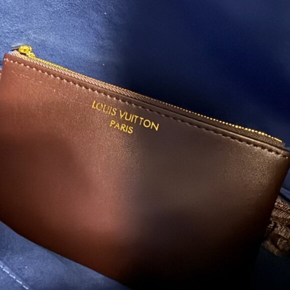 STUNNING Chocolate Brown Monogram Bucket Hobo Bag with Pouch and 2 Straps!!! NEW - Picture 3 of 6